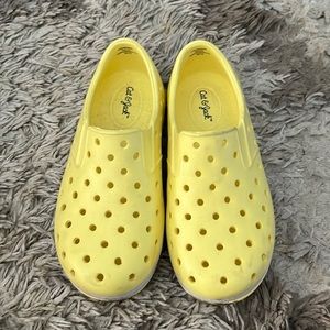 Cat and Jack water shoes.  Toddler size 9 worn twice